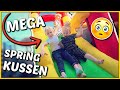 MEGA SPRiNGKUSSEN iN TUiN! ? | Bellinga Vlog #1700