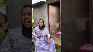 Download lagu Disuruh Beli Ayam Ko !? mp3