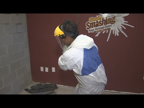 Simply Smashing Rage Release Room opening in Tempe