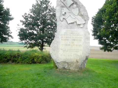 Památník bitvy na Moravském poli / Gedenkstein zur Schlacht bei Dürnkrut und Jedenspeigen