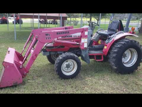 Used Mahindra 3215 Tractor with Loader