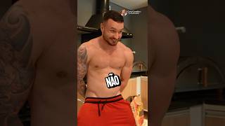 Cara abriu a garrafa pelo 🆒😭