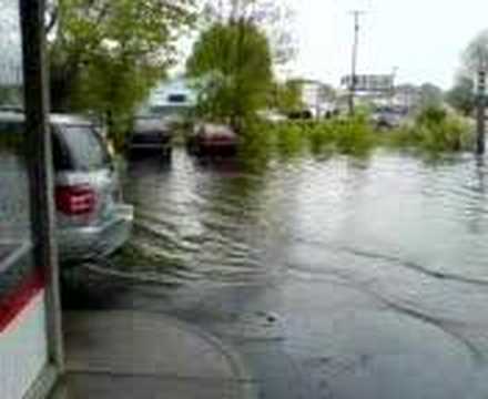 flood in lowell