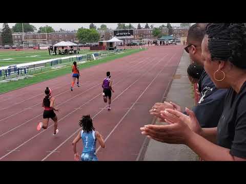 Novas 11-12 girls 200m dash, heat 3 in Philly. Series 1
