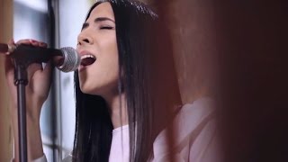 LAURA DURAND - Crazy World (Acústico)