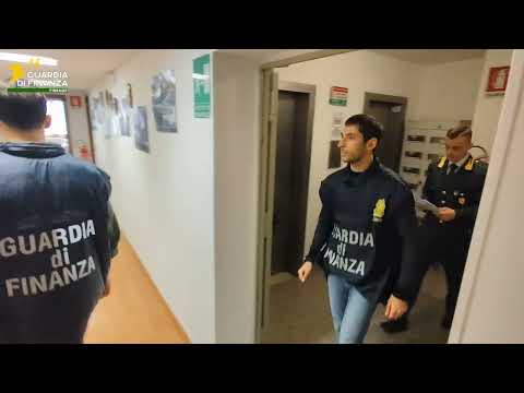 La Finanza ha sequestrato 700mila euro nascosti su conti esteri al loro rientro in Italia