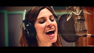 OCHO APELLIDOS VASCOS -Videoclip de &quot;No te marches jamás&quot; con Leire y David De María