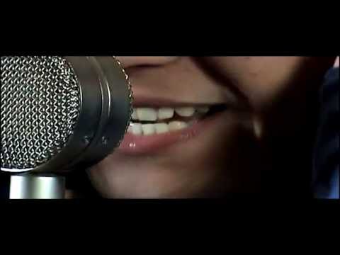 New One, Andy DJ - La Tiene Chiquitita (Video Oficial)