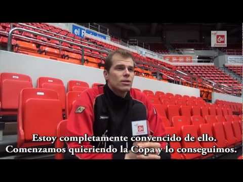 Los caístas preguntan a Michael Roll