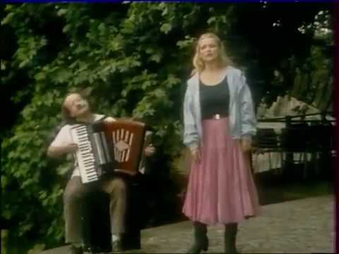 R.I.P. Eva Maria Hagen - Die Tage der Kommune (Videoclip, 1985)
