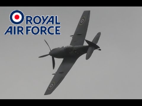 BBMF Spitfire MK.XVI TE311 Display at Bruntingthorpe 2016