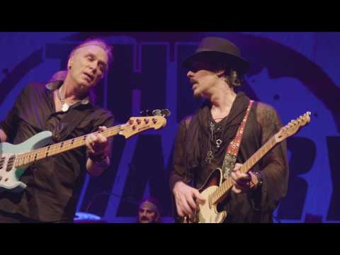 The Winery Dogs "Elevate (Live)" from Dog Years, Live In Santiago