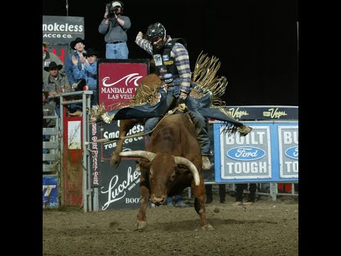 Wiley Petersen vs Little Yellow Jacket - 03 PBR Billings (94 pts)