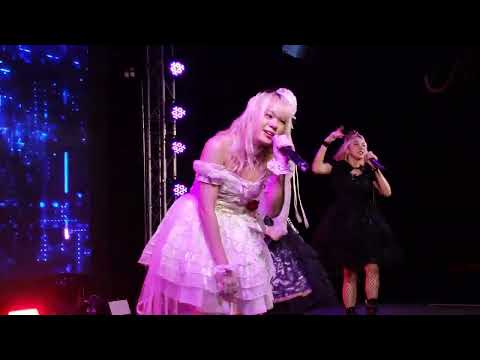 Deadkat - Idol mosh pit