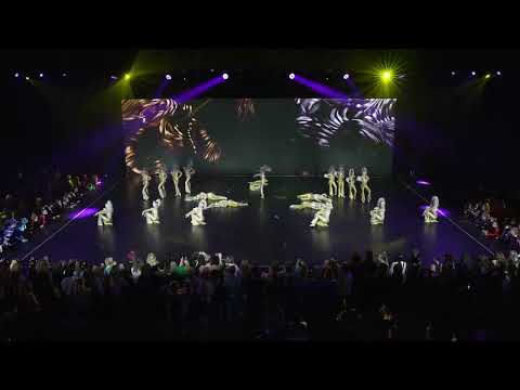 [1st Place] Landy dance company  - Golden queend