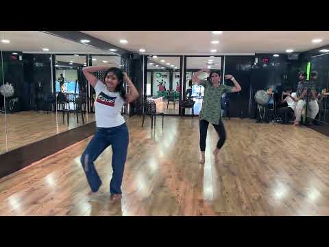 Pooti Vacha Kuthirai Onnu Song Dude- Mamitha Baiju  | Pradeep Ranganathan | The dancers club Choreo