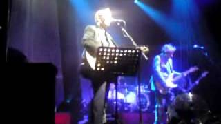 SQUEEZE -  Shattered, Gutted & heartbroken (Leeds O2 Academy 26th November 2010)