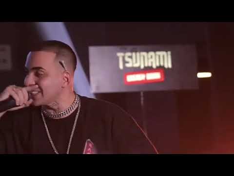 Kant e Pedro Qualy cantando Role Play na live do Albúm Inferno de Kant