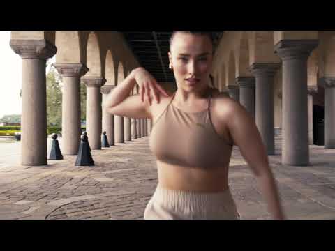 Etta Bond - Love Me Up Dance Video