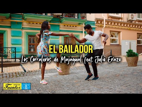 El Bailador - Los Corraleros de Majagual feat. Julio Erazo (Video Letra) | Discos Fuentes