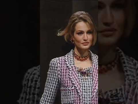 An iconic collection from the 1991 #HauteCouture #Chanel #runway via #karllagerfeld