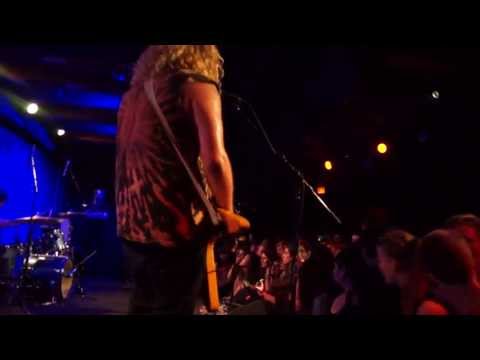 Wavves - Linus Spacehead (Live at Crescent Ballroom) - HD