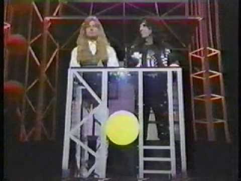 Motley Crue Nomination & Win at the AMAs, January 1991