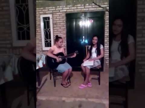 son las mejres prima noelia y nora cantando a Dios