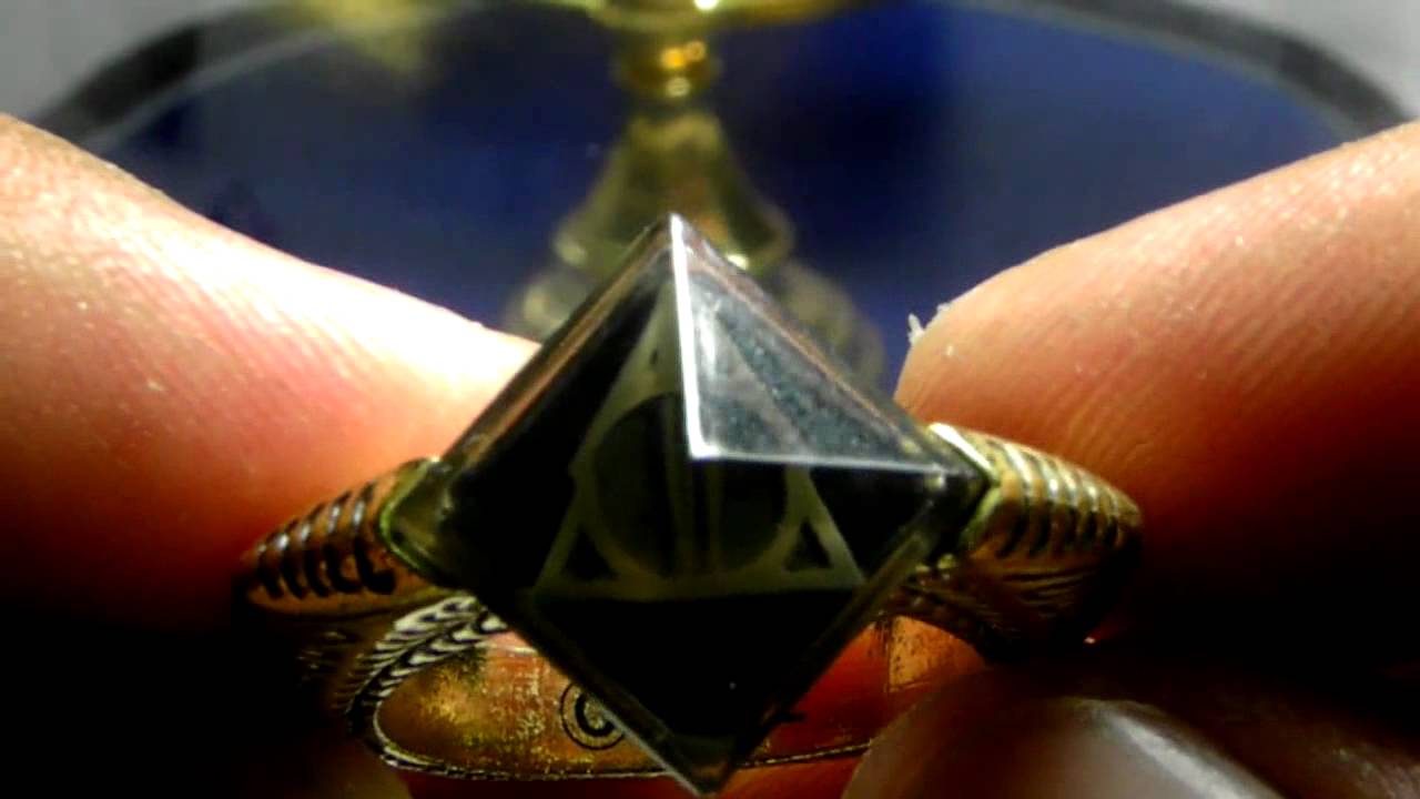 piedra filosofal collar reliquias y anillo resurrecion