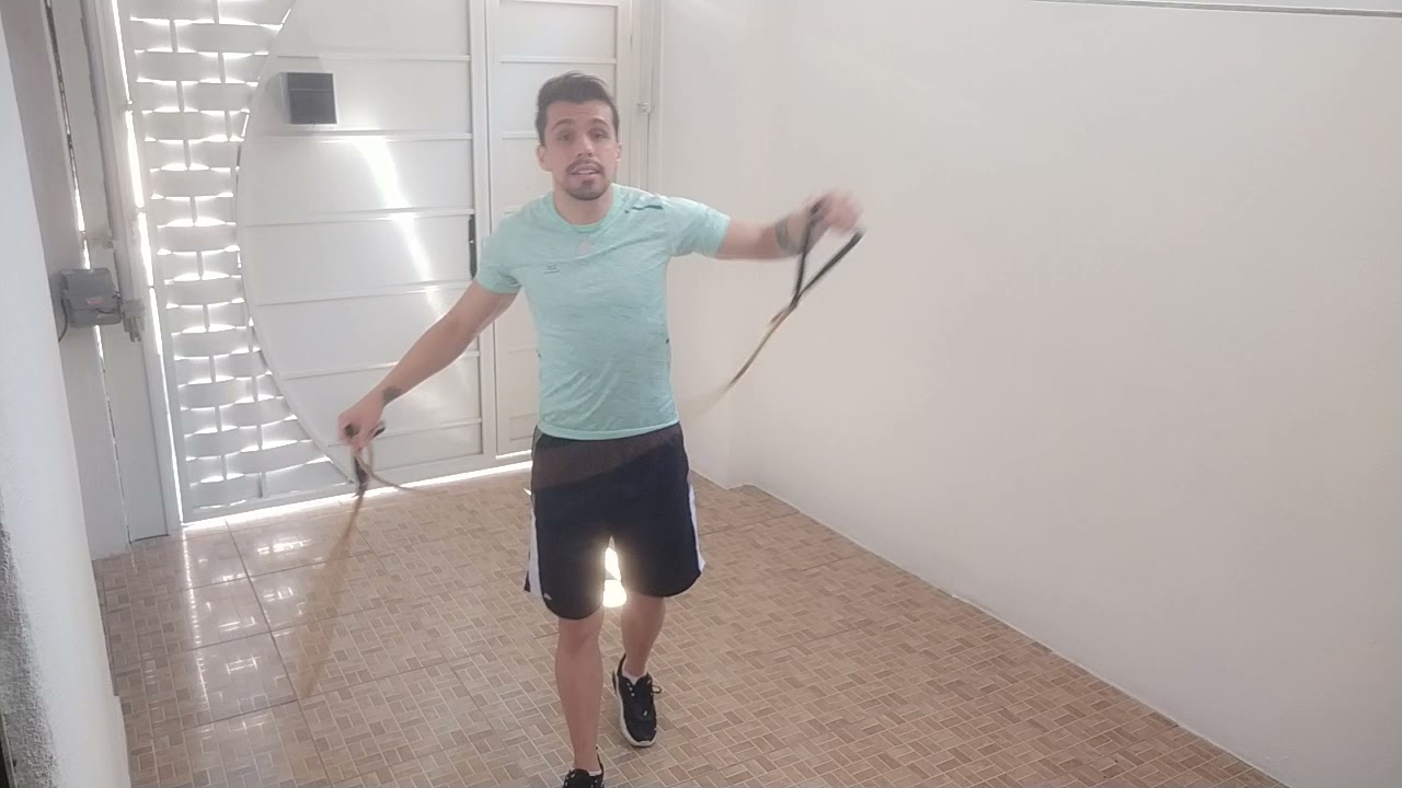 Elevação lateral unilateral adaptação polia baixa no elástic...