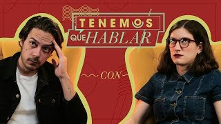 A Roberto Flores le aventaron un tampón en el escenario (Ep. 13) | TENEMOS QUE HABLAR