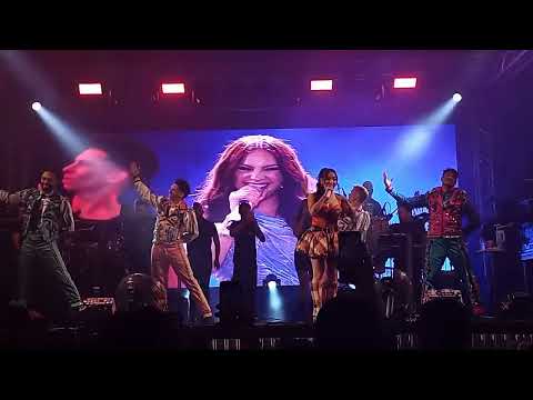 Raphaela Santos em Angelim - PE, 06/06/26, Abertura - Rasga minha roupa
