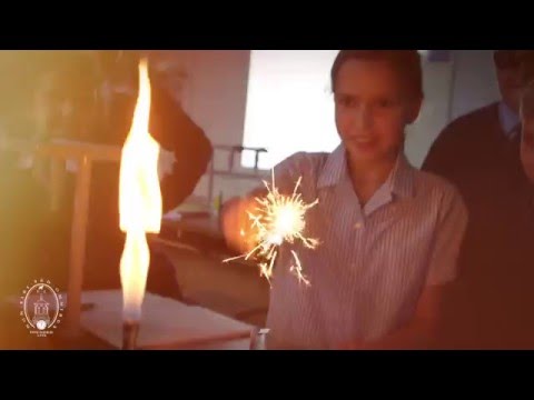 Ackworth School Chemistry class