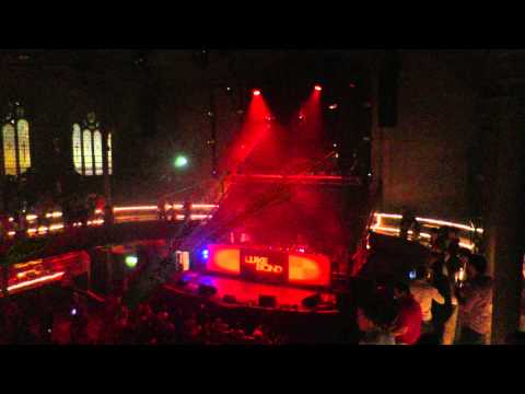 Luke Bond ft. Roxanne Emery - On Fire live @ Gareth Emery Drive - Manchester Albert Hall