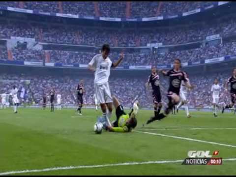 1ª Div. 09/10 - 01ª Jornada - Real Madrid vs RC Deportivo de La Coruña (3-2) RIKI y VALERÓN