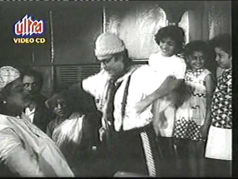 Poster chil chil chilla ke lyrics – kishore kumar