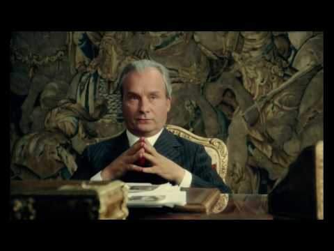 Le Jouet: Déshabillez-vous scene, 1976