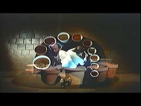 STEPHAN MICUS PLAYING POTS