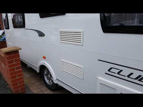 Remove Lunar caravan fridge vent