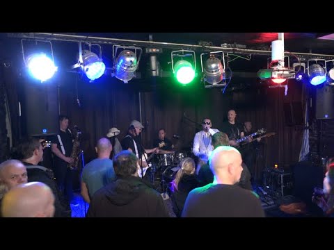 Kočevska Orkestra v Vezenini