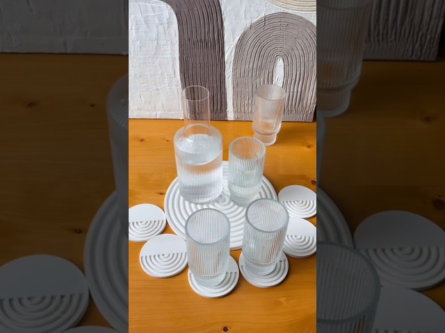 Vídeo relacionado con Posavasos Set de 6, Posavasos Absorbentes con Soporte, Evita que los Muebles se Rayen y Ensucien, Regalo de Inauguración de la Casa, 4 Pulgadas, Grava Bicolor