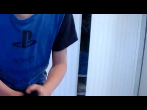 blir kidnapad av någon