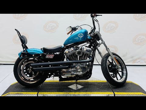 2015 SuperLow® XL 883L