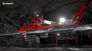 Equipamento de perfuração subterrânea Sandvik DD322i