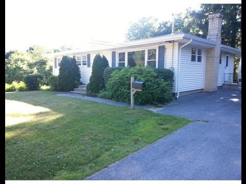 Homes for sale - 1 Pelican Ave, Worcester, MA 01605