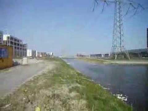 Rotterdam Nesselande April 2007 (vlak bij metro)