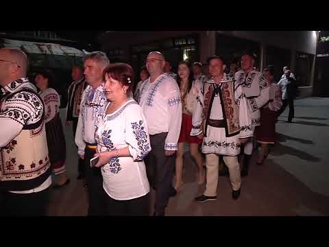 Balul de Paști al gospodarilor din Asău, jud. Bacău (deschidere)