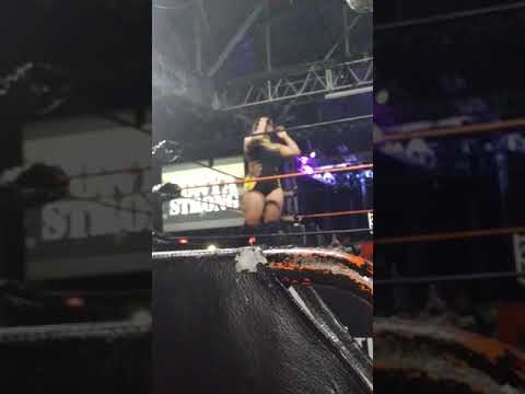 Sonya Strong & Jessica Havok Entrance