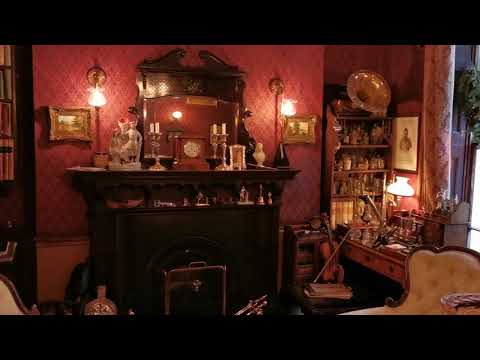 Explore the Sherlock Holmes Museum-221B Baker Street, London