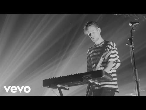The 1975 - Settle Down (Live) (VEVO LIFT)